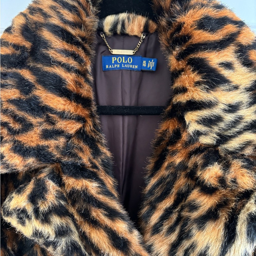 POLO RALPH LAUREN. Basically new tiger print faux fur coat, double breasted. - Picture 2 of 2
